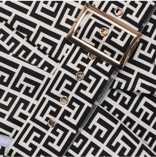 بدله قطعتين جاكيت بليزر مع شورت سترج باندج