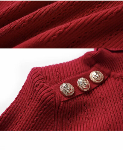 بلوزه لون احمر بقبه طويله