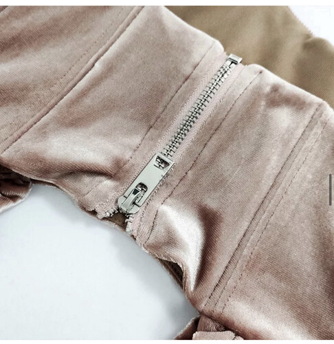 توب مخمل وردي فاتح