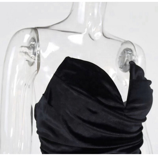 توب مخمل اسود