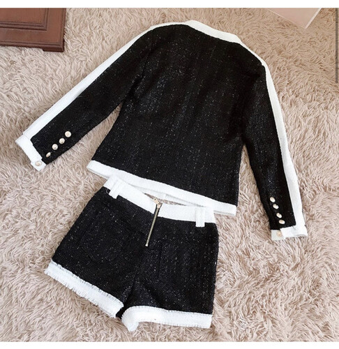 بدلة قطعتين شورت و جاكيت