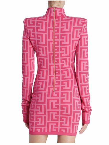 105 فستان وردي اكمام طويله