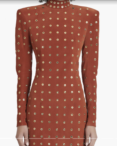 فستان شامواه برتقالي مع حلقات ذهبيه