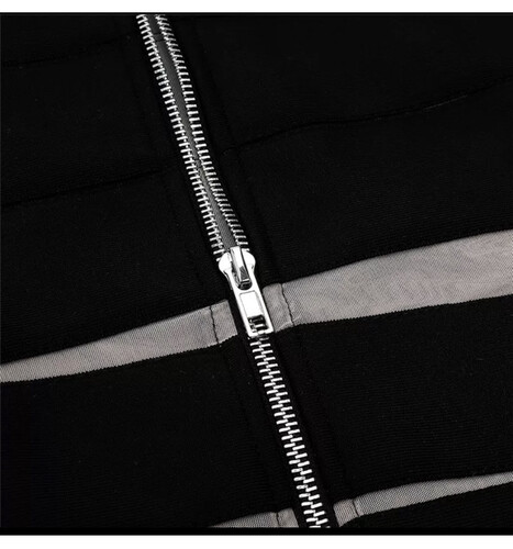 فستان اسود باندج مخطط