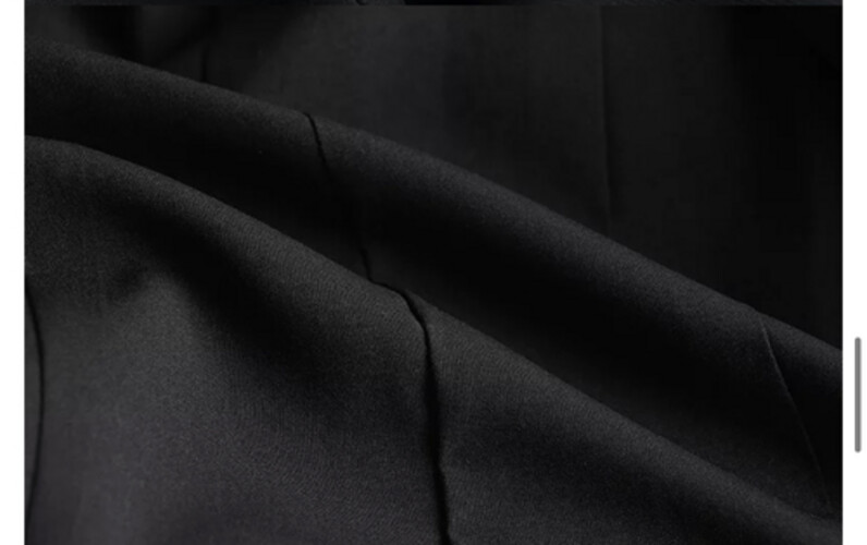 فستان اسود ميدي