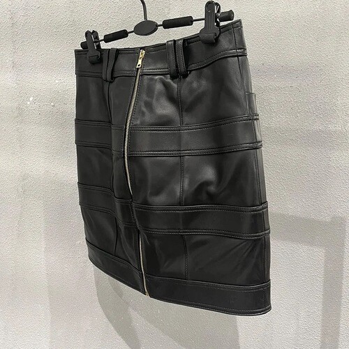 بدله قطعتين تنوره وجاكيت جلد