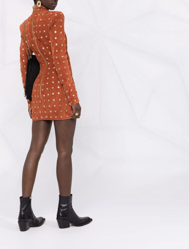 فستان شامواه برتقالي مع حلقات ذهبيه