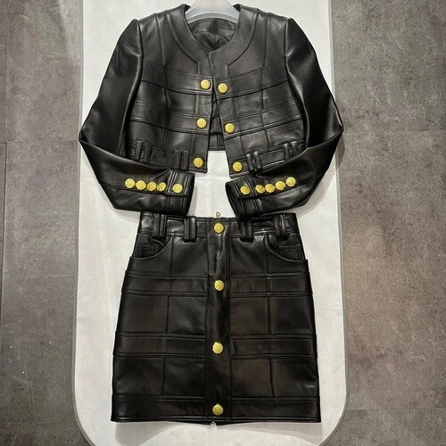 بدله قطعتين تنوره وجاكيت جلد