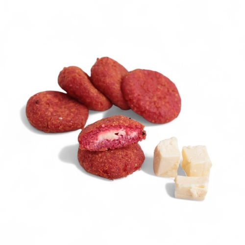 Beetroot kibbeh with kraft cheese