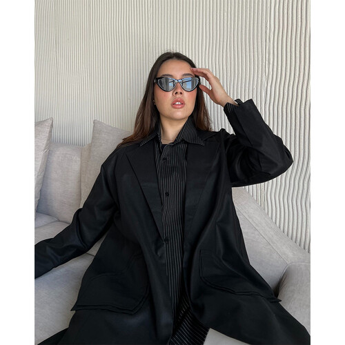 عباية لنن مع قميص مخطط اللون اسود LA 24