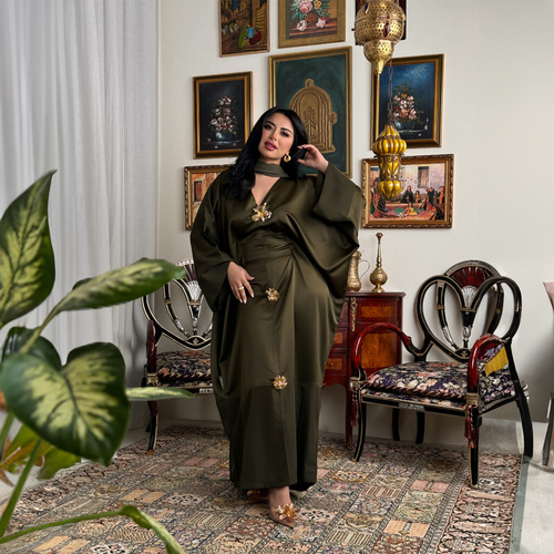 بدله من القطن الحرير مع شال لون زيتي