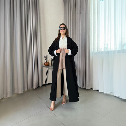 عبايه زم على الاكمام LA 25