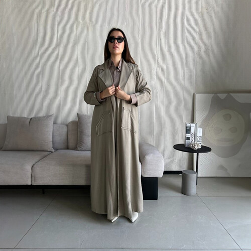عباية لنن مع قميص مخطط اللون رمادي LA 24