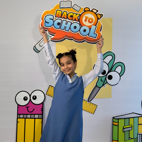 مريول لولى للمدرسة للمرحلة المتوسطة ازرق