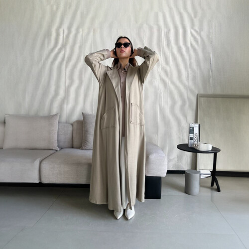 عباية لنن مع قميص مخطط اللون رمادي LA 24