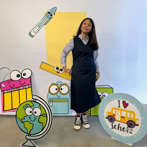 مريول لولى للمدرسة للمرحلة الثانوية كحلي