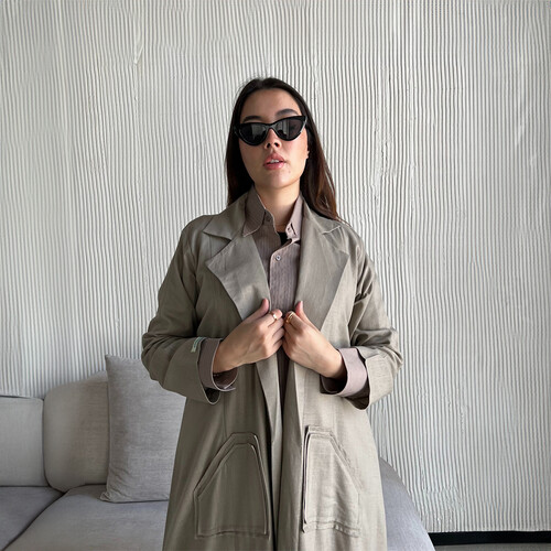 عباية لنن مع قميص مخطط اللون رمادي LA 24