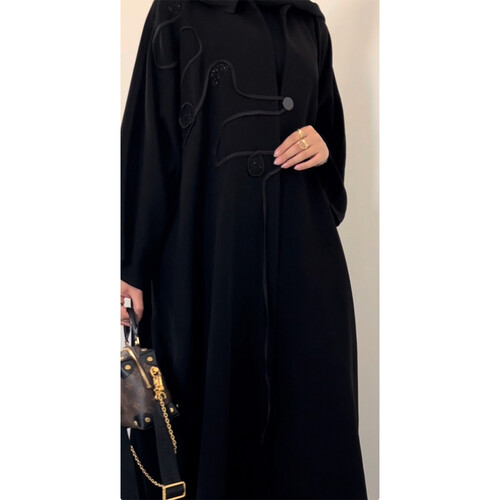 عباية قصة قطريه واسعه LA36