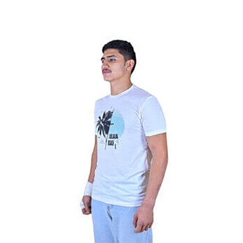 تي شيرت رياضي ابيض