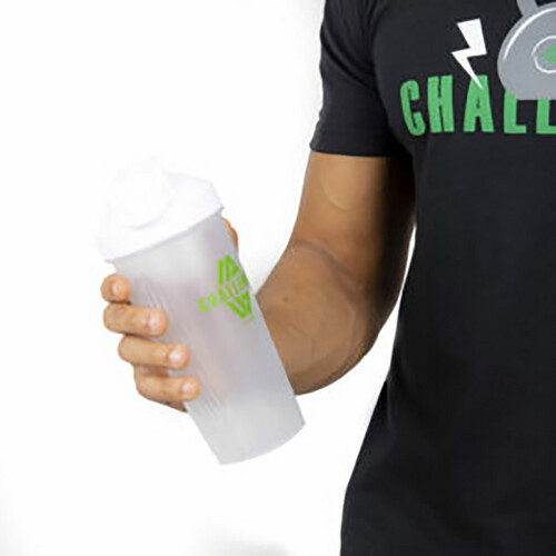 شيكر بلاستيك مع خلاط لون ابيض