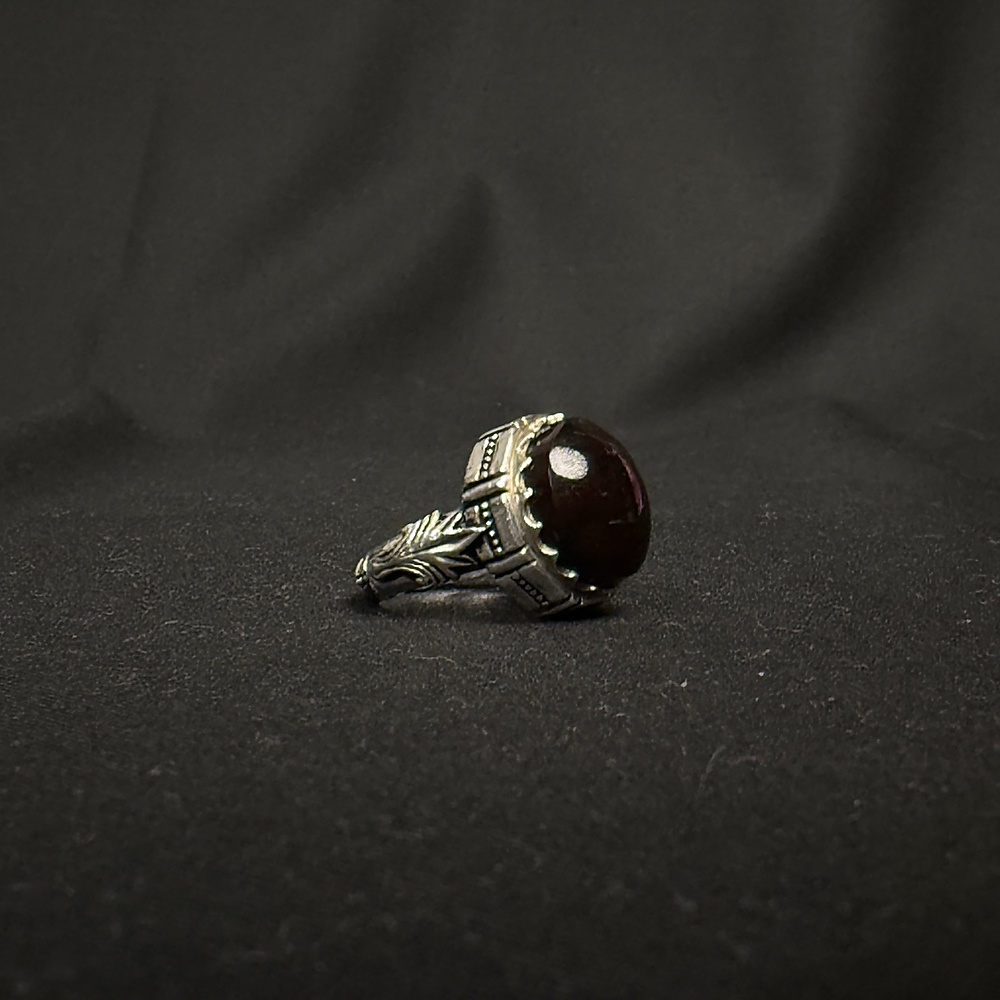 aqate ring with silver