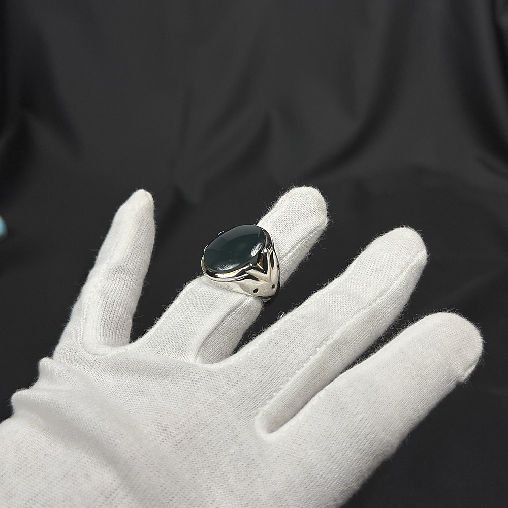 green aqate with silver ring