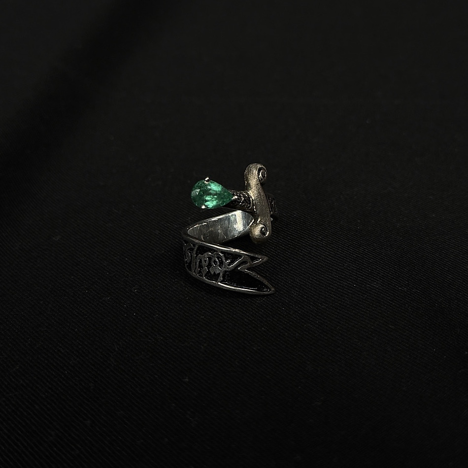 Colombian emeraldwith silver