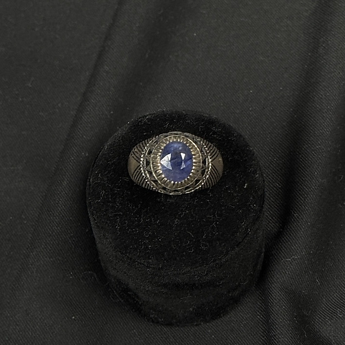 glass fild Sapphire with silver