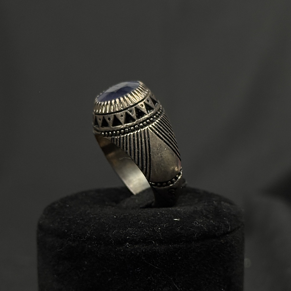 glass fild Sapphire with silver