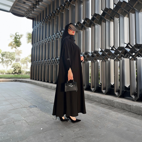 Qatari Abaya