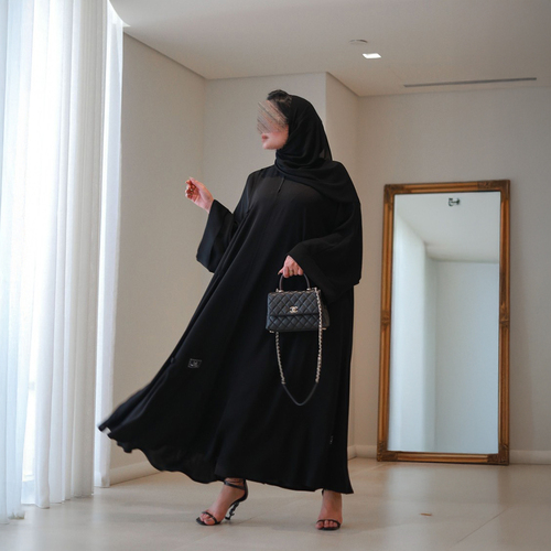 Button Bisht Abaya