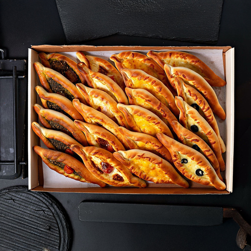 بوكس مناقيش سعادة ٢٤ قطعة