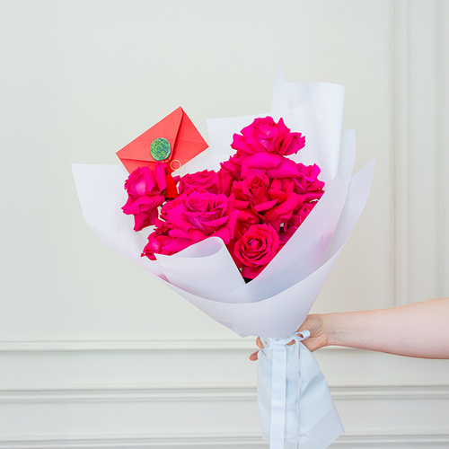 Hand Bouquet  Raspberry