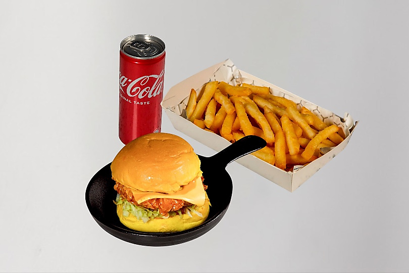 وجبة برجر الدجاج البافلو