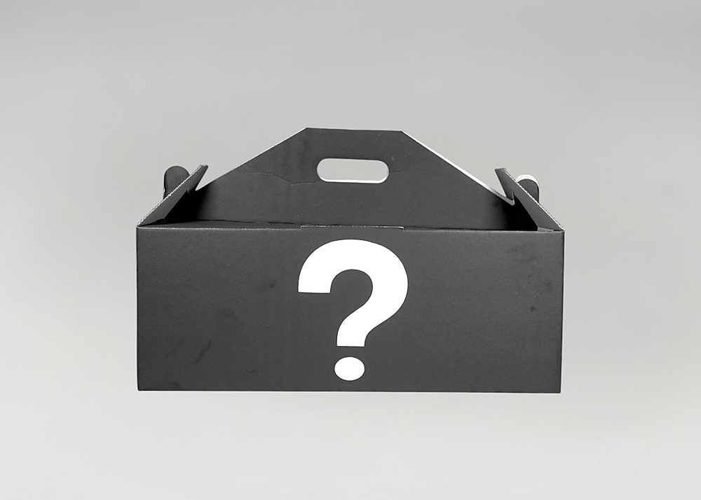 طبق  عشوائي من قائمة طعامنا ،بطاطس مقلية ، نوع من مقبلاتنا ، مشروب غازي ، نوع من الحلوى