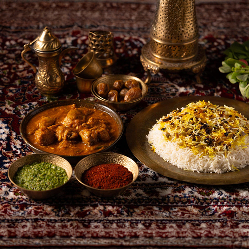 مرق لحم مع عيش فرقاعة