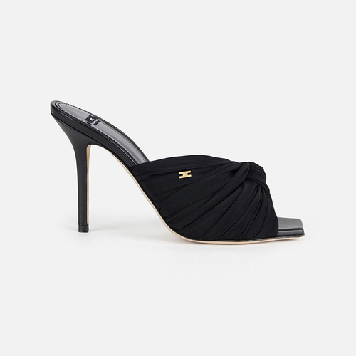 أحذية نسائية