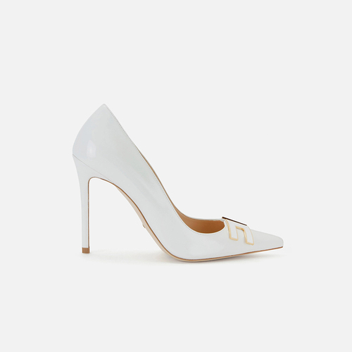 أحذية نسائية