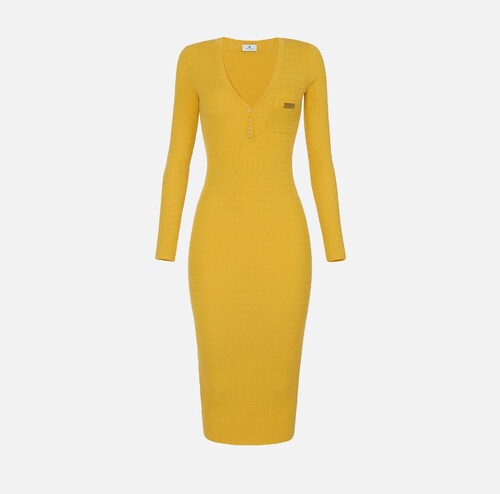 فستان نسائي