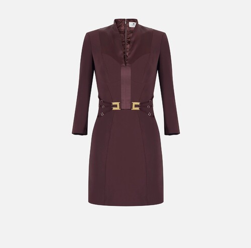 فستان نسائي