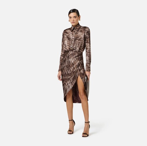 فستان نسائي