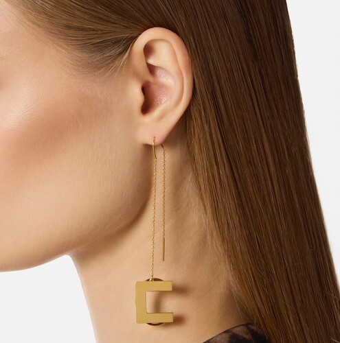 أقراط نسائيه