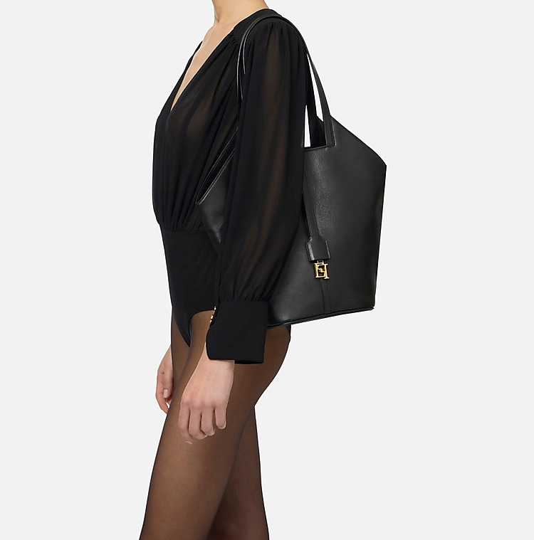 حقيبة نسائية