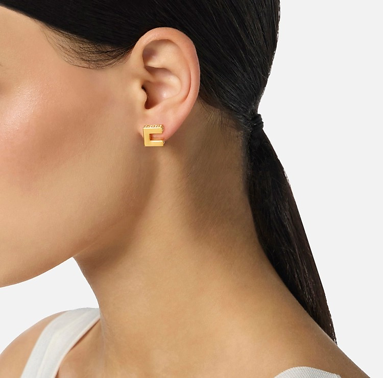 اقراط نسائيه