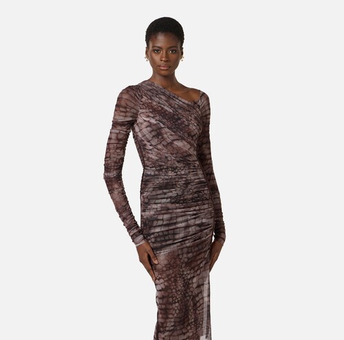 فستان نسائي