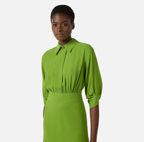 فستان نسائي