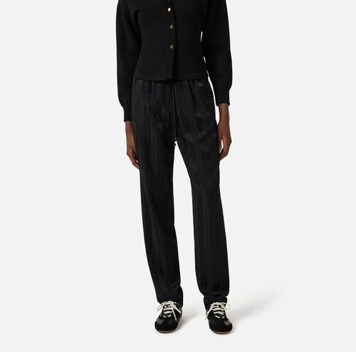 بنطلون نسائي