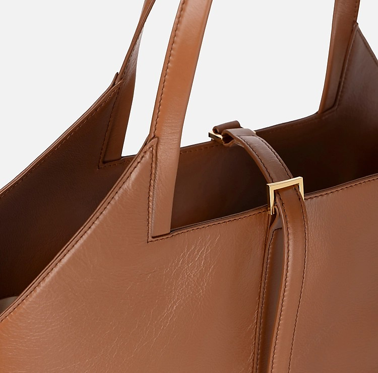 حقيبة نسائية