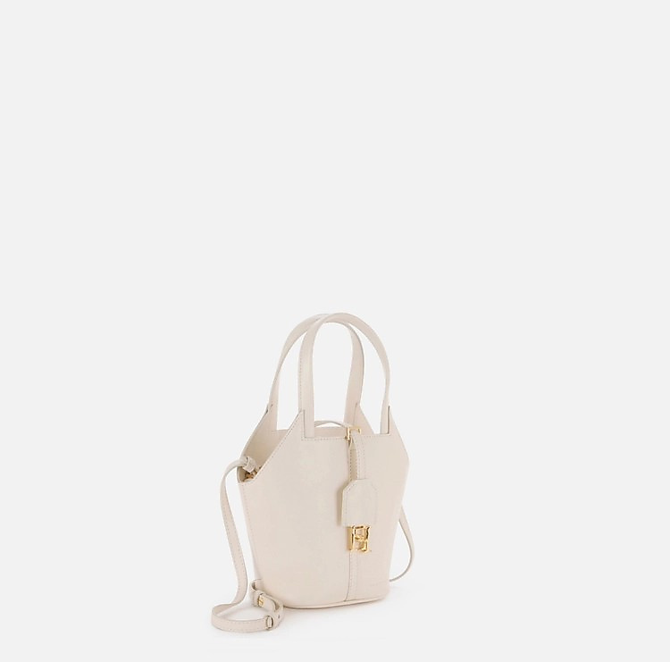 حقيبة نسائية