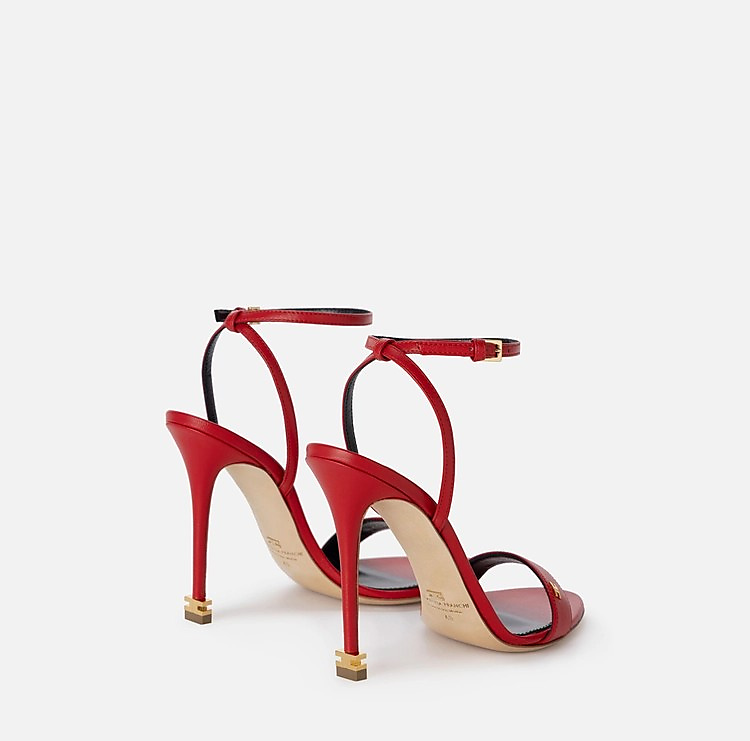 احذية نسائية